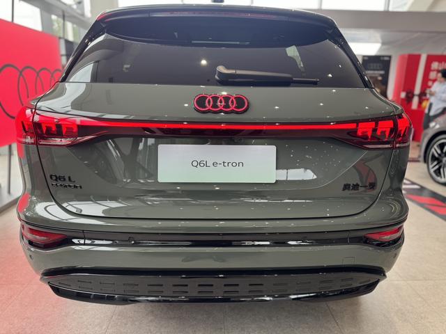 Audi Q6L Sportback e-tron 2025 car image #18