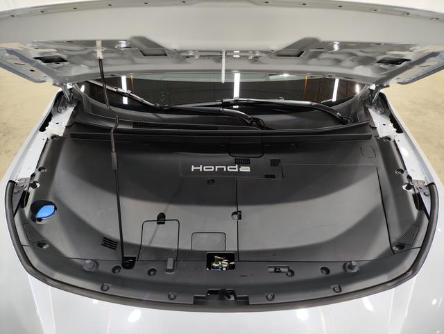 Honda P7 2025 car image #18