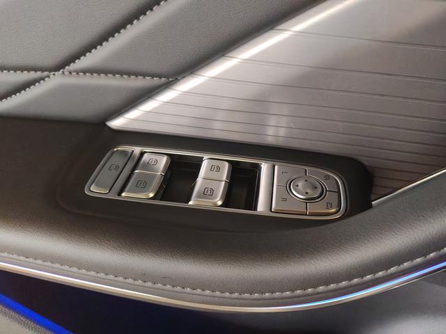 HongQi HS7 PHEV 2024 #18 HongQi HS7 PHEV 2024 car image #18