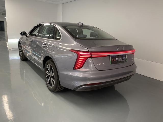 HongQi H5 PHEV 2025 car image #18