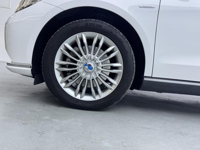 Denza DENZA 2017 car image #18