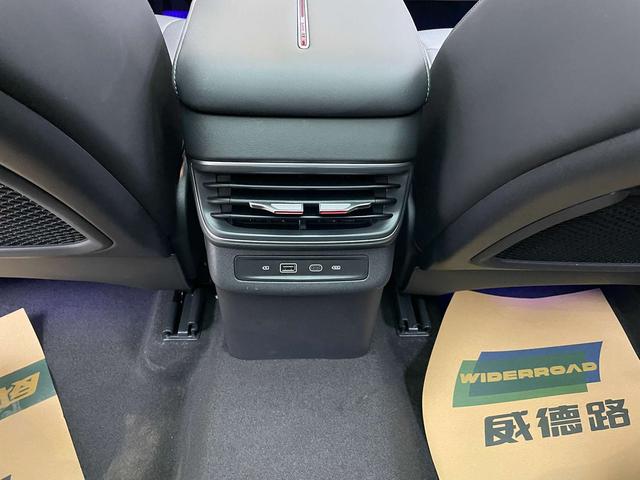 HongQi HS3 2024 car image #18