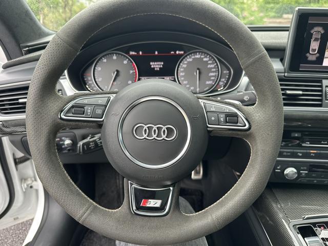 Audi S7 2016 car image #18