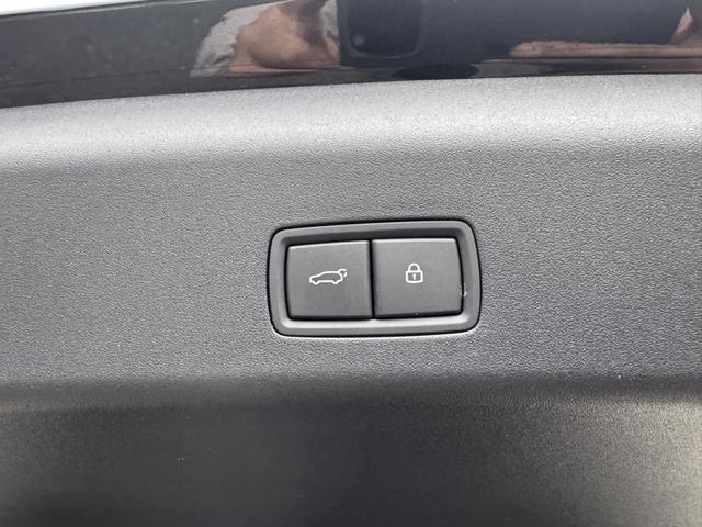 Li i8 2025 image de voiture #18