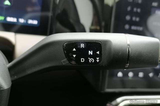 零跑汽车 零跑C01 2022 汽车图片 #18