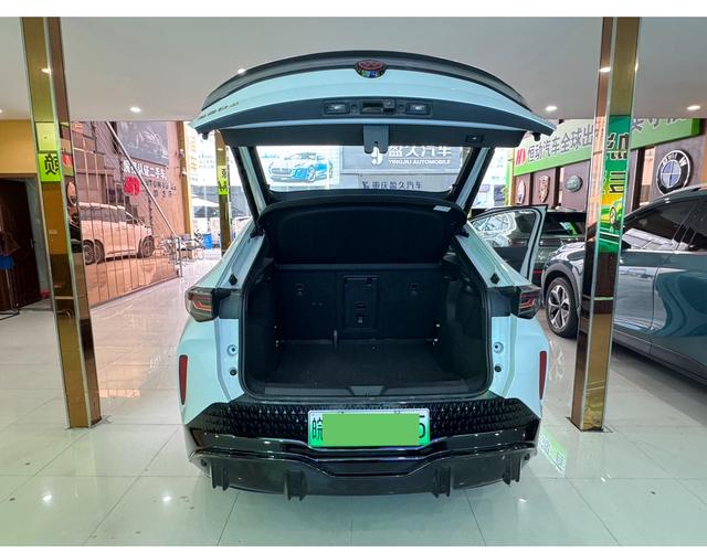 Volkswagen ID.UNYX 06 2024 image de voiture #18