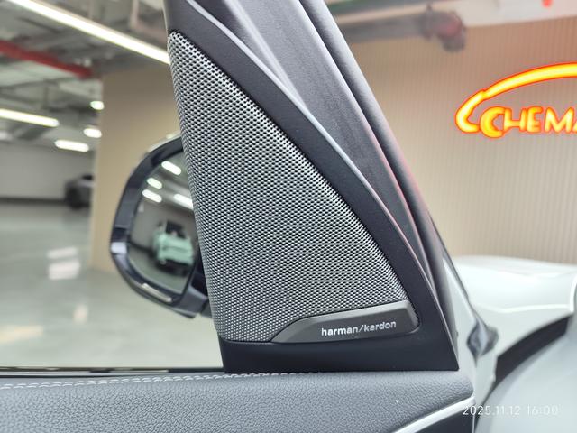 BMW M8 2022 imagem de carro #18