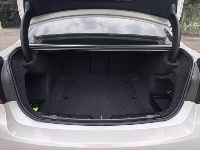 BMW iX M60 2019 immagine di auto #18