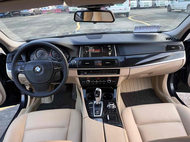 BMW iX M60 2014 صورة سيارة #18