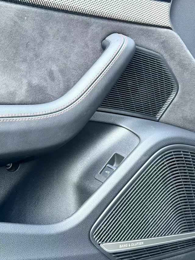 Audi S4 2023 car image #18