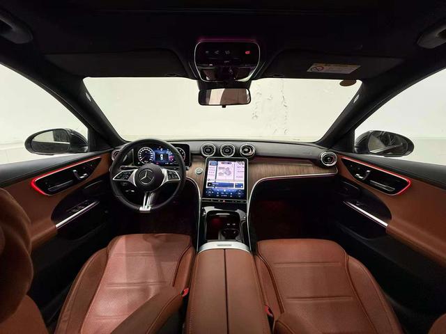 Mercedes-Benz R Class 2023 car image #18