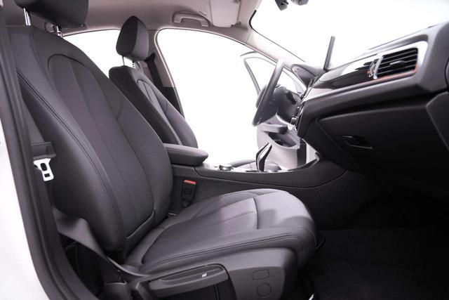 BMW 1 Series 2022 #18 BMW 1 Series 2022 car image #18