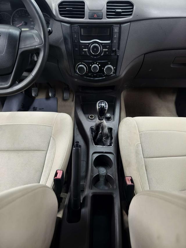 五菱汽车 五菱宏光 2015 #18 五菱汽车 五菱宏光 2015 汽车图片 #18