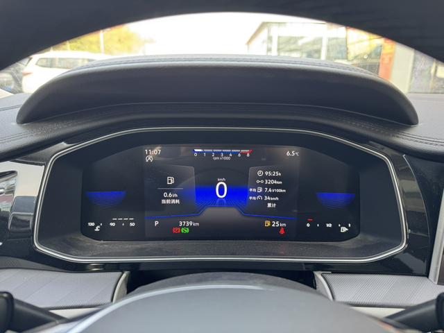 Jetta VA7 2025 car image #18