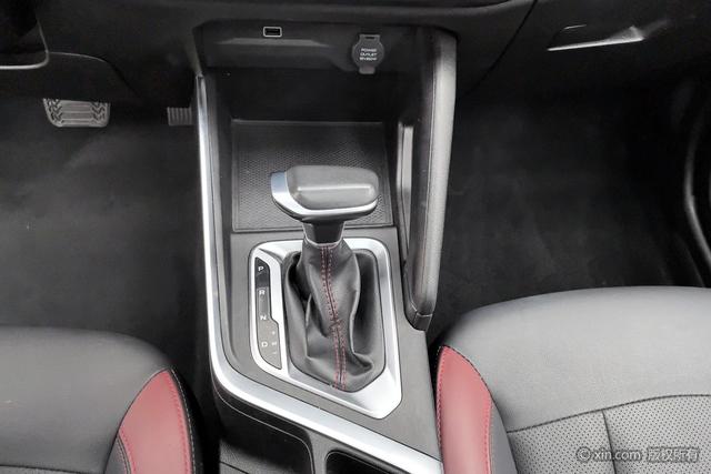 GEELY Vision X3 2021 car image #18