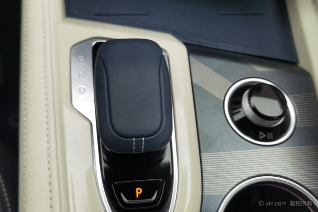 Zeekr 2023 car image #18