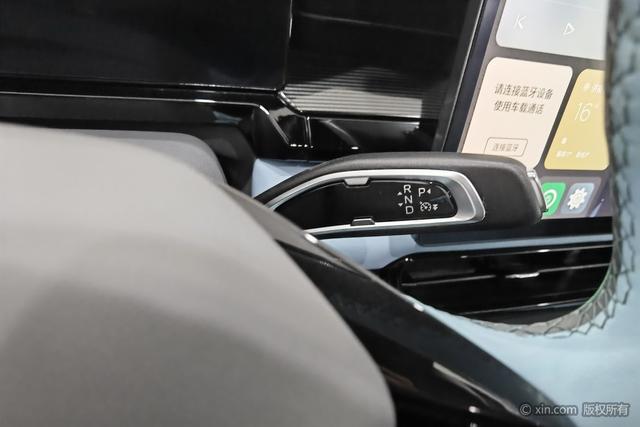 Livan 7 2023 car image #18