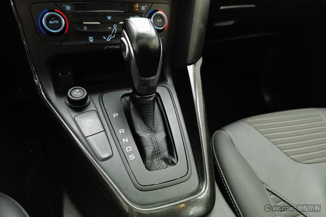 Ford Focus 2015 car image #18