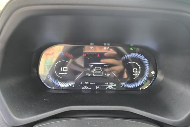 GEELY Emgrand 2024 car image #18