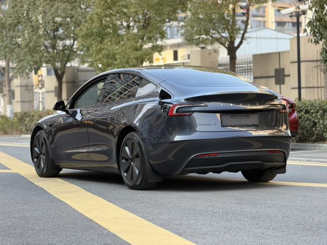 Tesla Model 3 2024 #18 Tesla Model 3 2024 car image #18