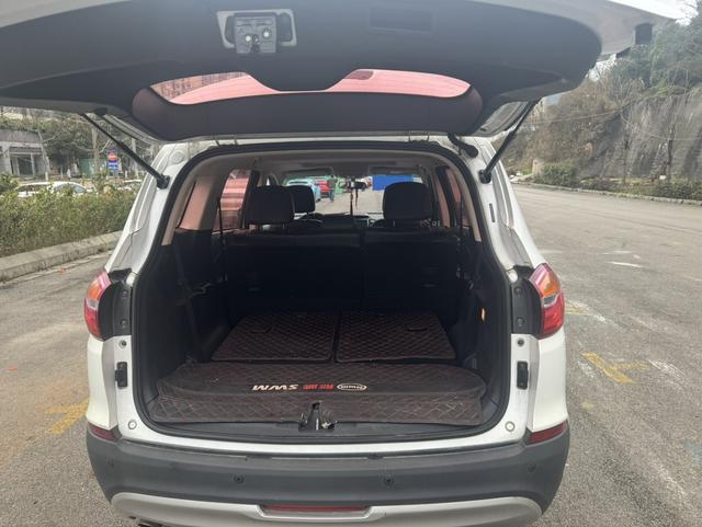 SWM斯威汽车 SWM斯威X7 2018 #18 SWM斯威汽车 SWM斯威X7 2018 汽车图片 #18