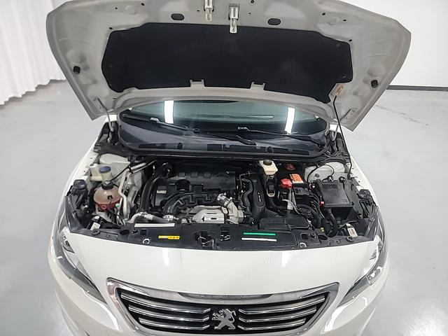 Peugeot 408 2016 #18 Peugeot 408 2016 car image #18