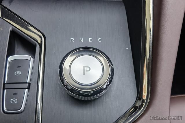 JAC X8 PLUS 2024 #18 JAC X8 PLUS 2024 immagine di auto #18