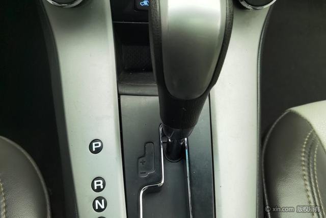 Chevrolet Cruze 2014 #18 Chevrolet Cruze 2014 imagem de carro #18