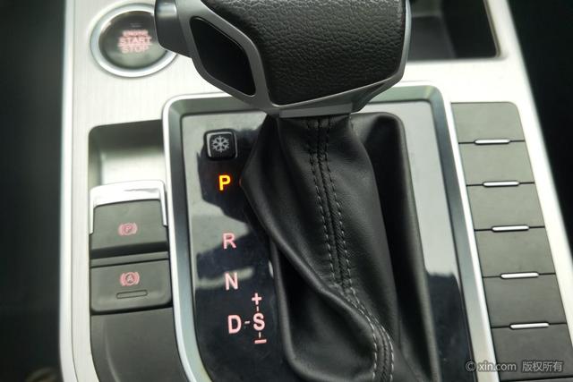 Forthing JOYEAR X5 2017 изображение автомобиля #18