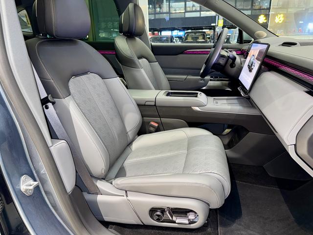 极氪 极氪7X 2024 汽车图片 #18