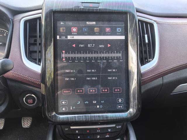 SWM X7 2017 image de voiture #18