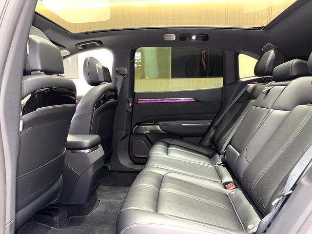 极氪 极氪7X 2024 汽车图片 #18