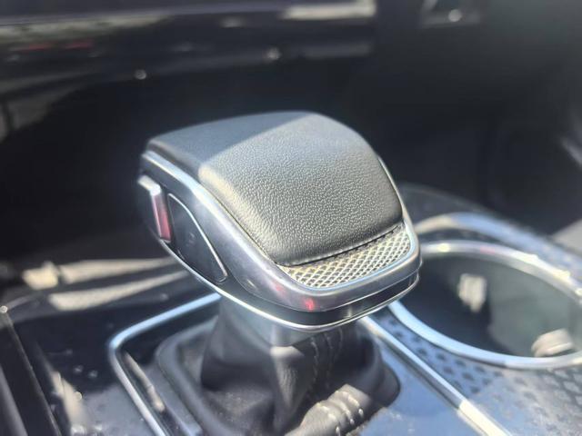 HongQi HS3 PHEV 2025 car image #18