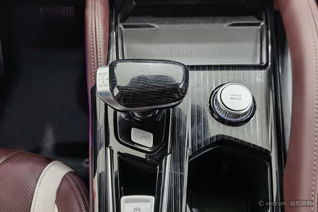 GEELY Monjaro 2023 image de voiture #18