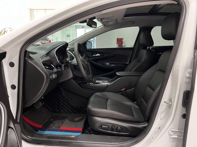 Chevrolet Malibu XL 2021 immagine di auto #18