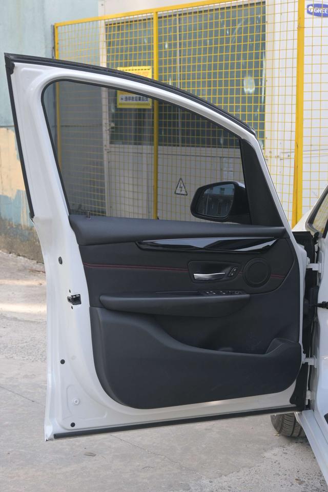 BMW 2 Series Gran Tourer 2016 car image #18