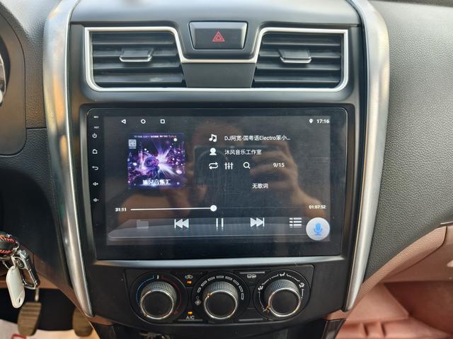 Forthing SX6 2016 car image #18