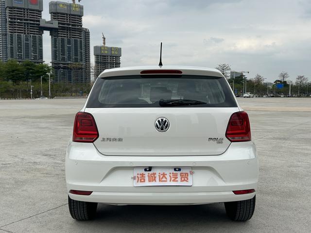 Volkswagen Polo 2018 car image #18