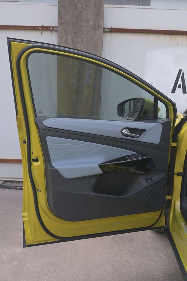 Volkswagen ID.4 X 2022 immagine di auto #18