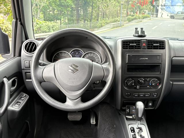 Suzuki Jimny (Imported) 2018 image de voiture #18