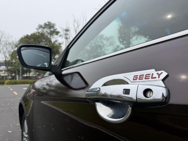 GEELY Emgrand 2016 car image #18
