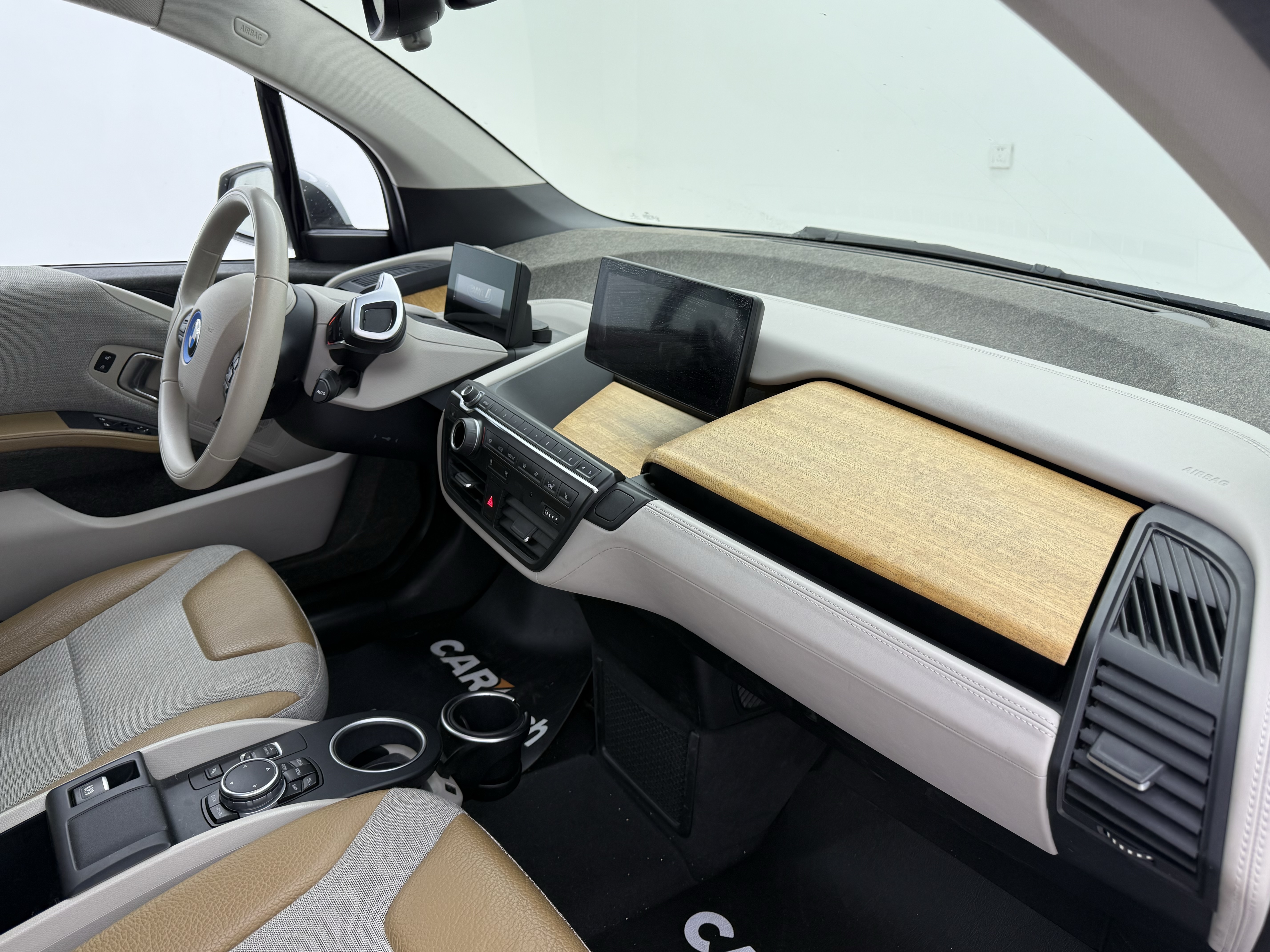 BMW i3 (Imported) 2016 #18 BMW i3 (Imported) 2016 صورة سيارة #18