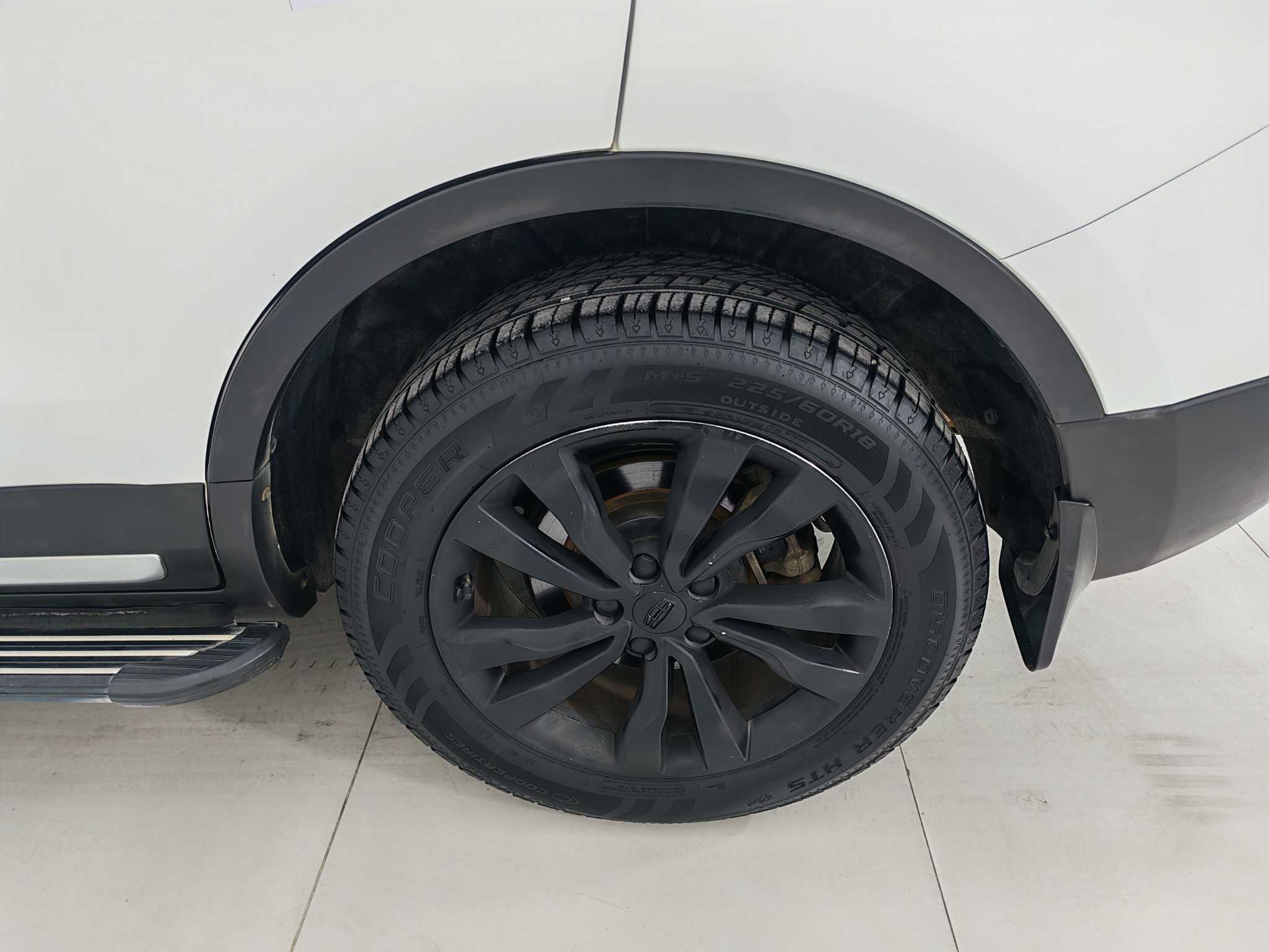 GEELY Boyue 2018 immagine di auto #18