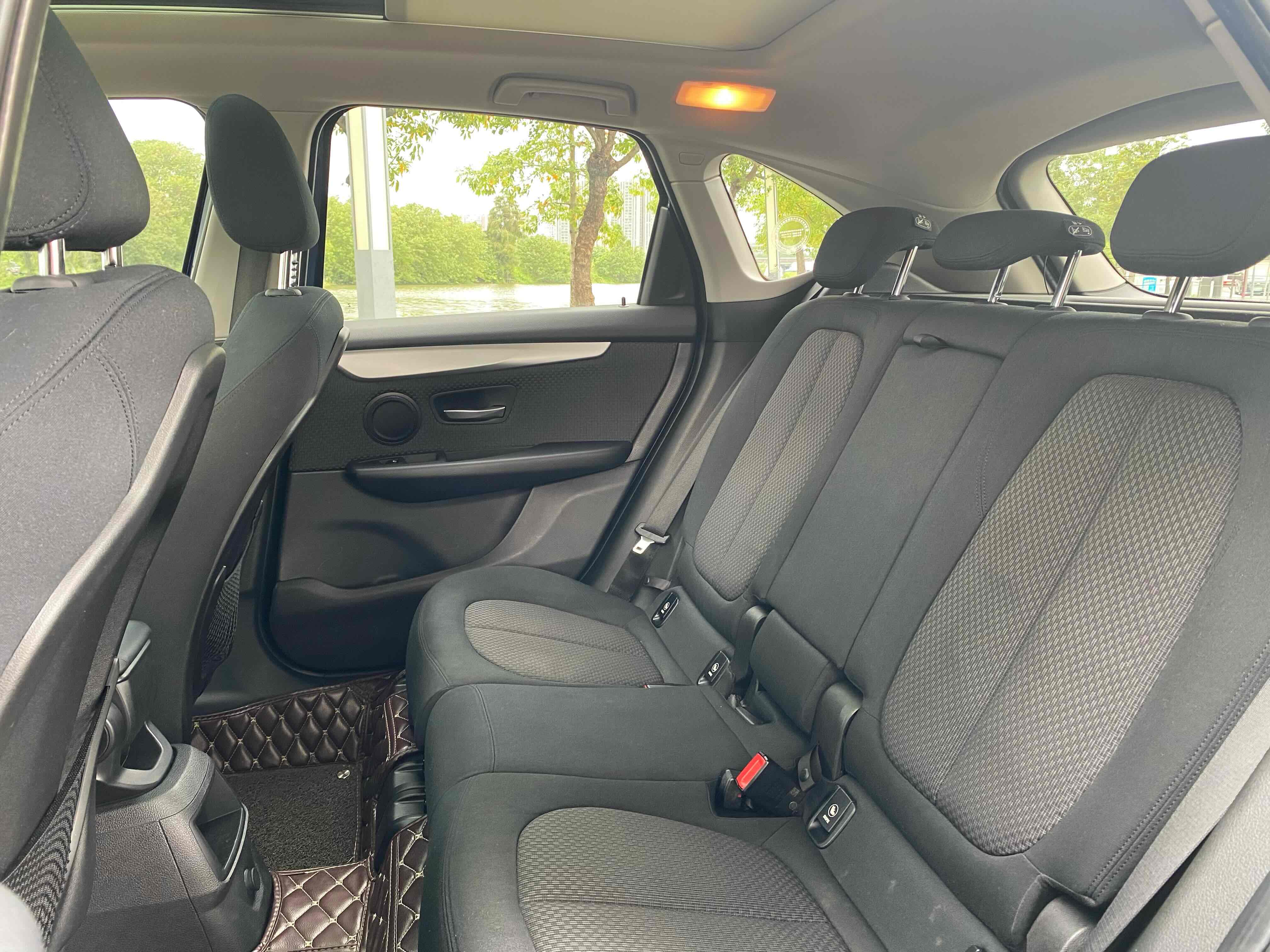 BMW 2 Series Tourer 2016 car image #18