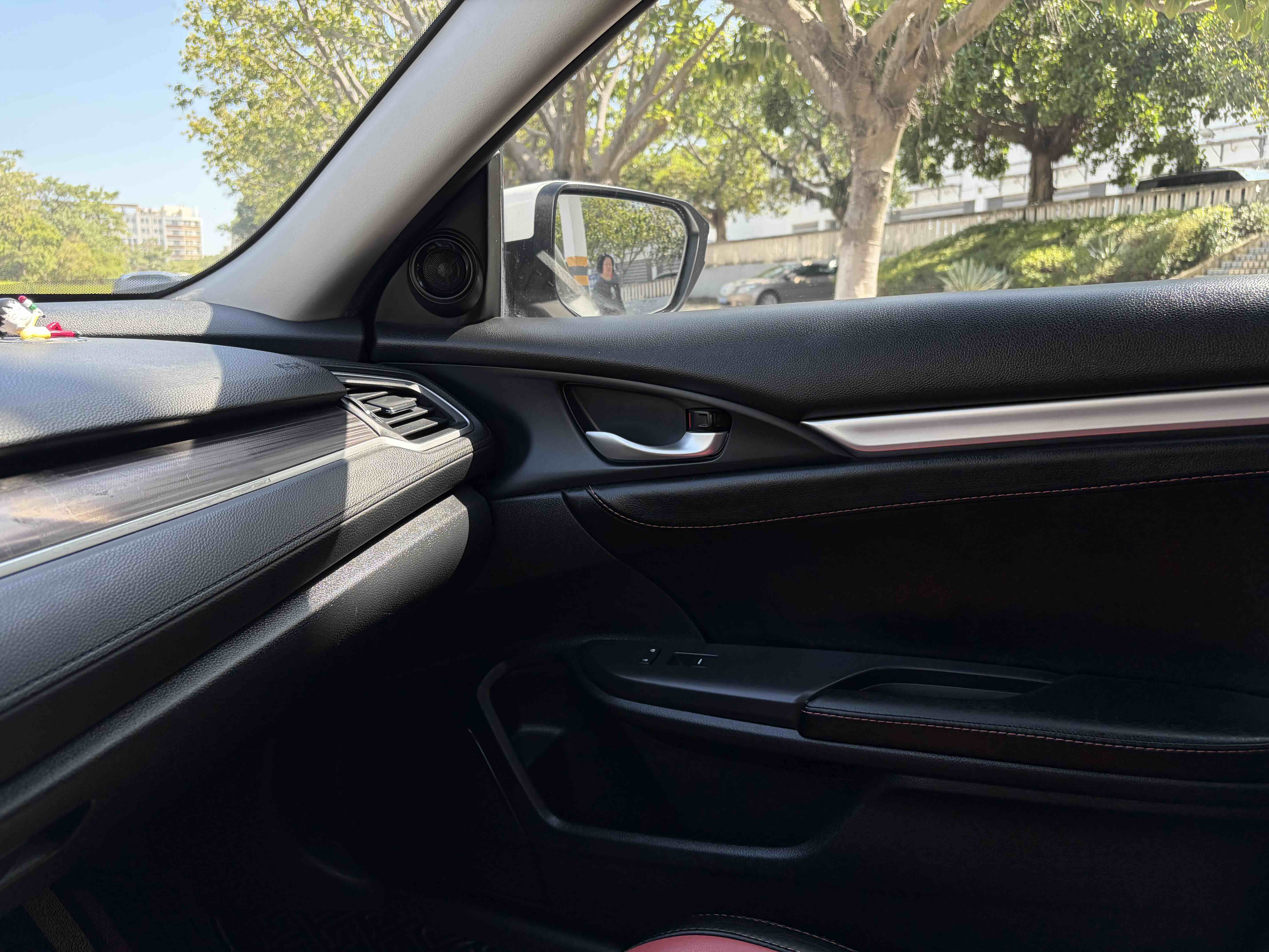 Honda Civic 2019 car image #18