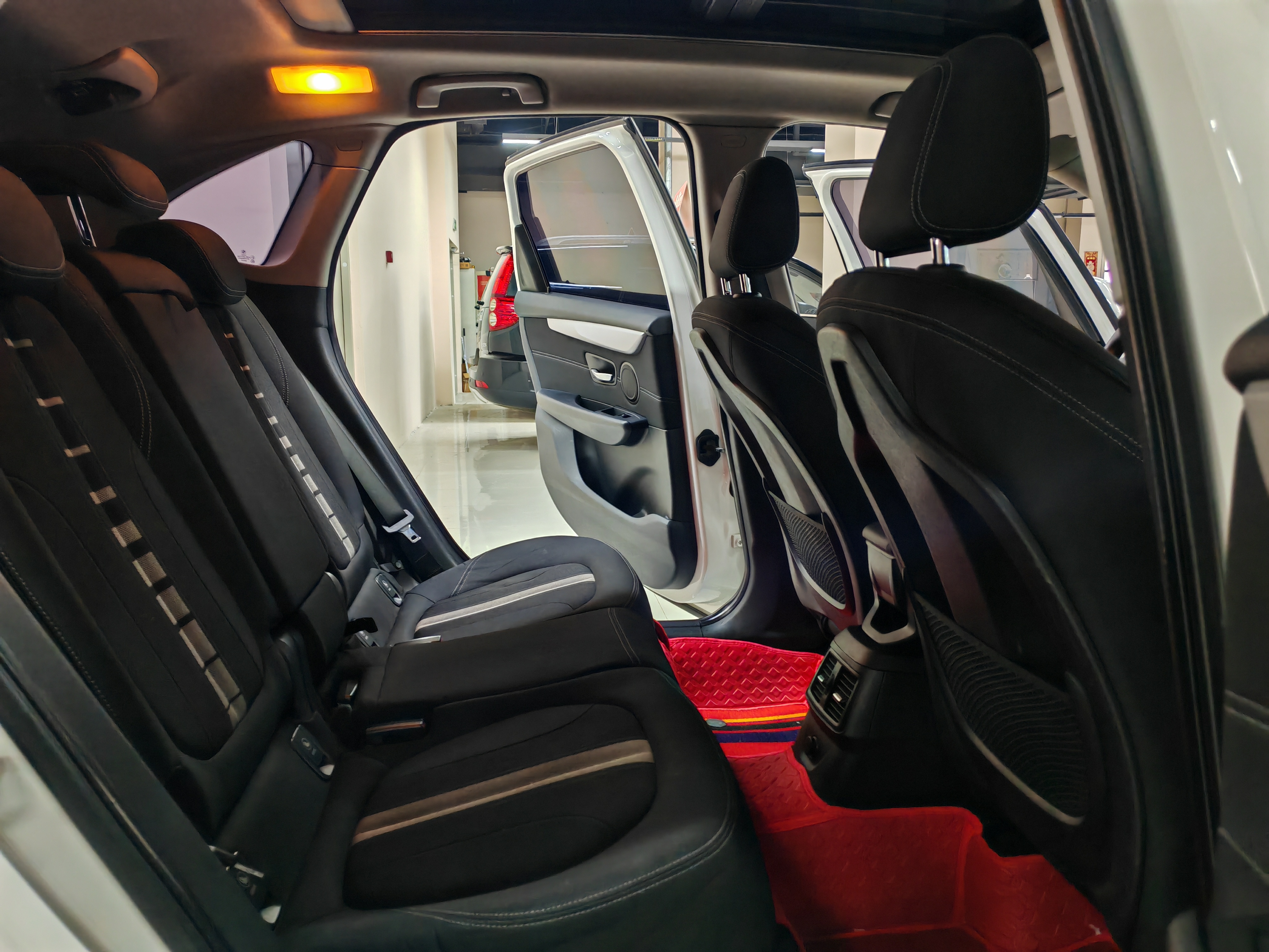 BMW 2 Series Tourer (Imported) 2016 car image #18