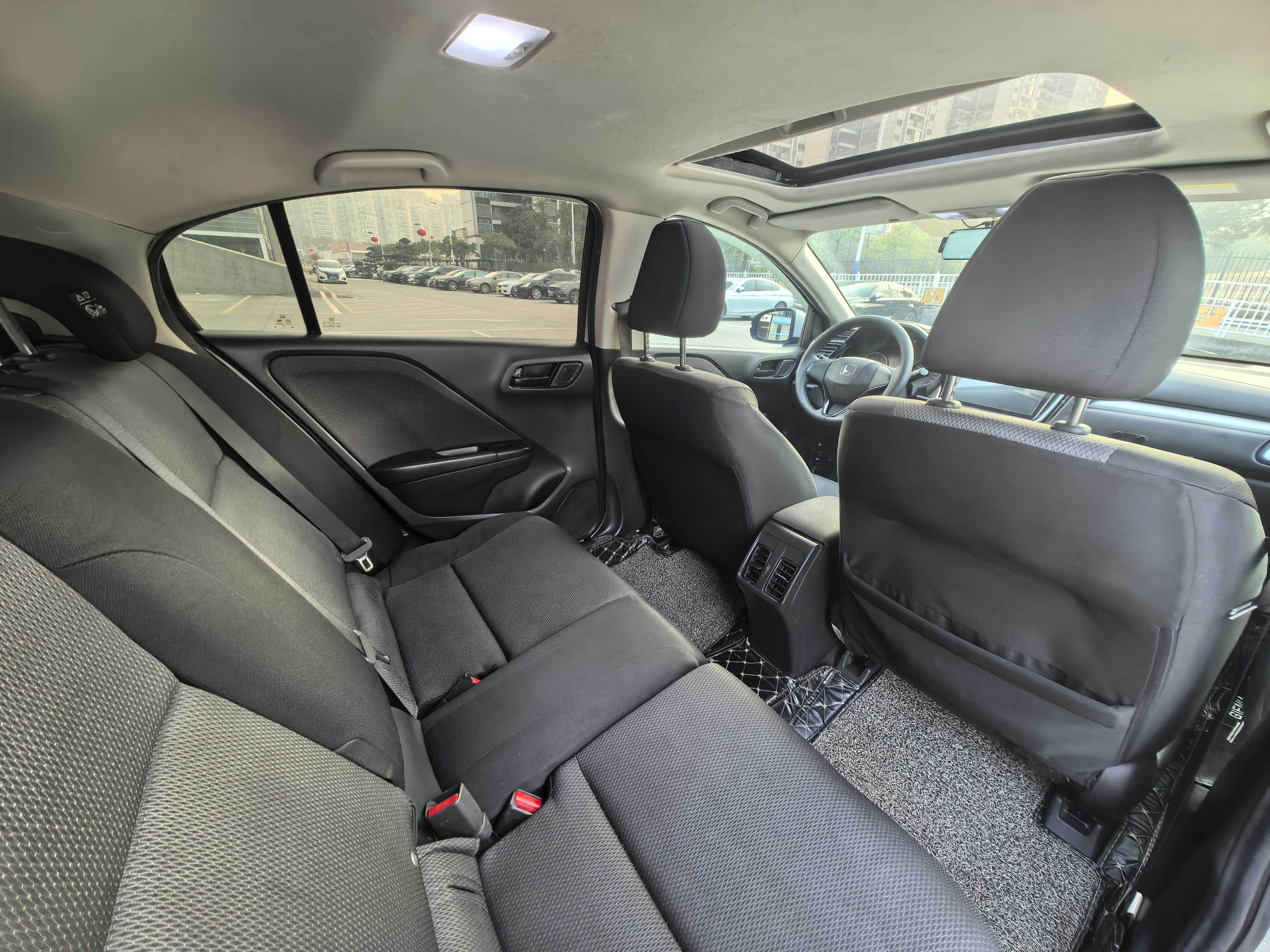 Honda Gienia 2018 car image #18