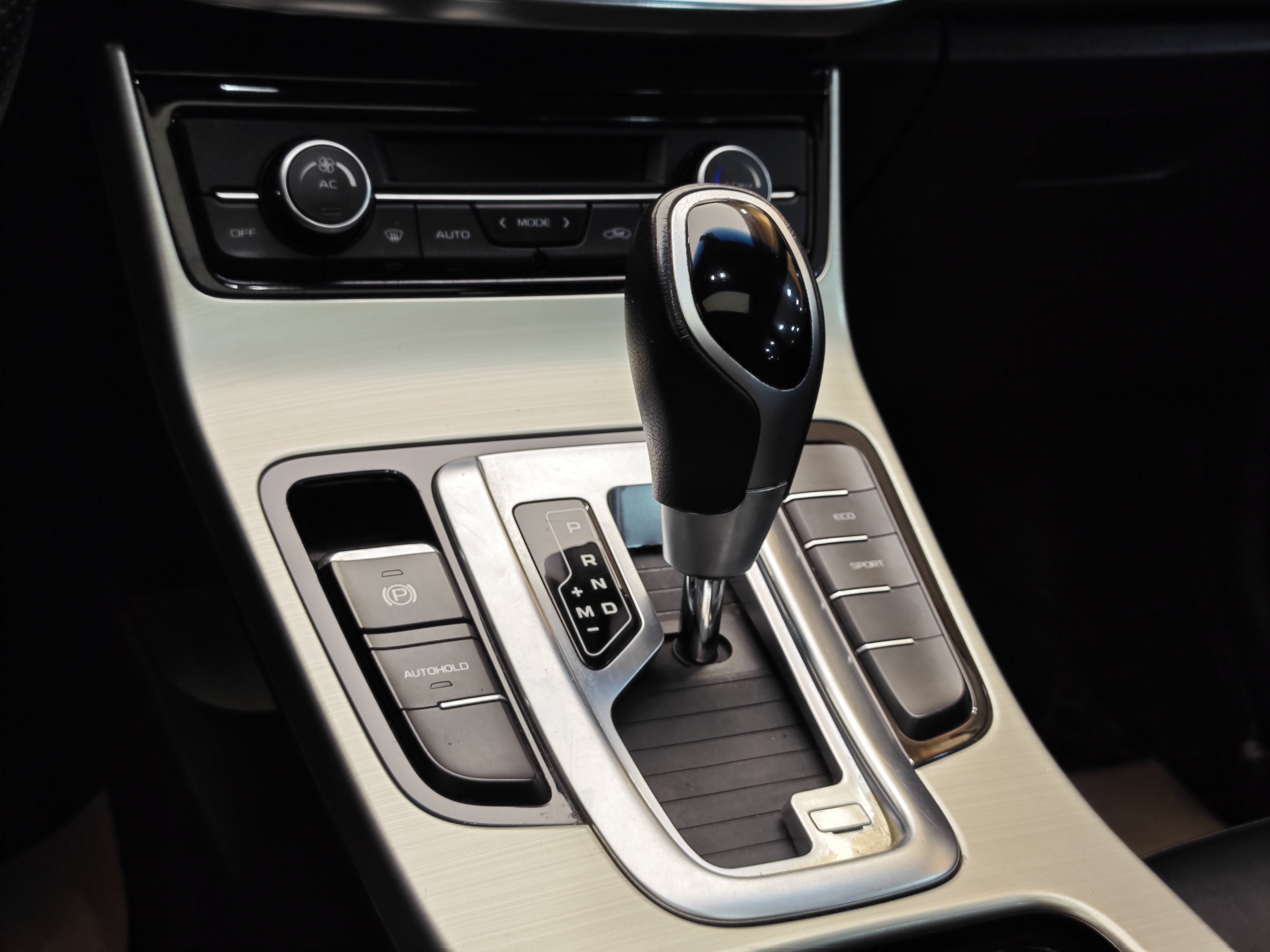 GEELY Emgrand GL 2017 car image #18