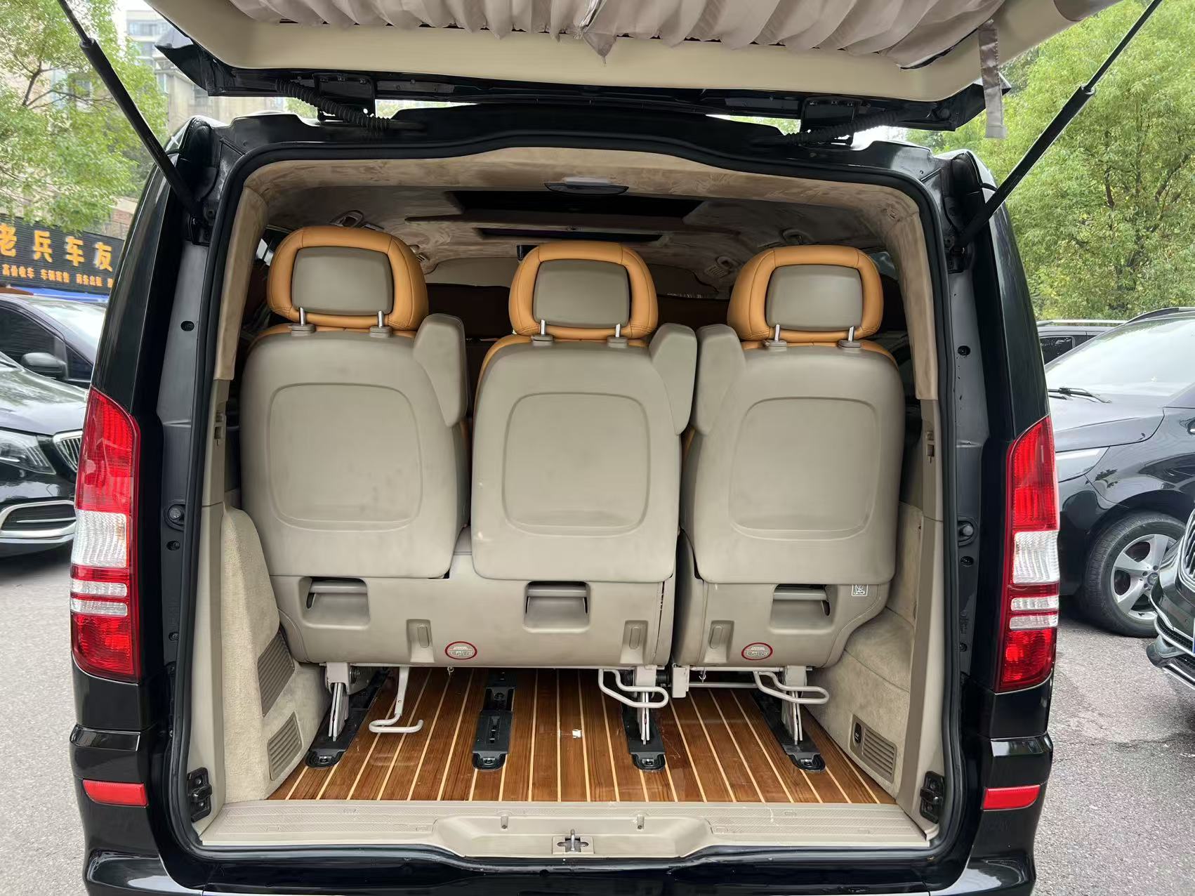 奔驰 唯雅诺 2014 汽车图片 #18