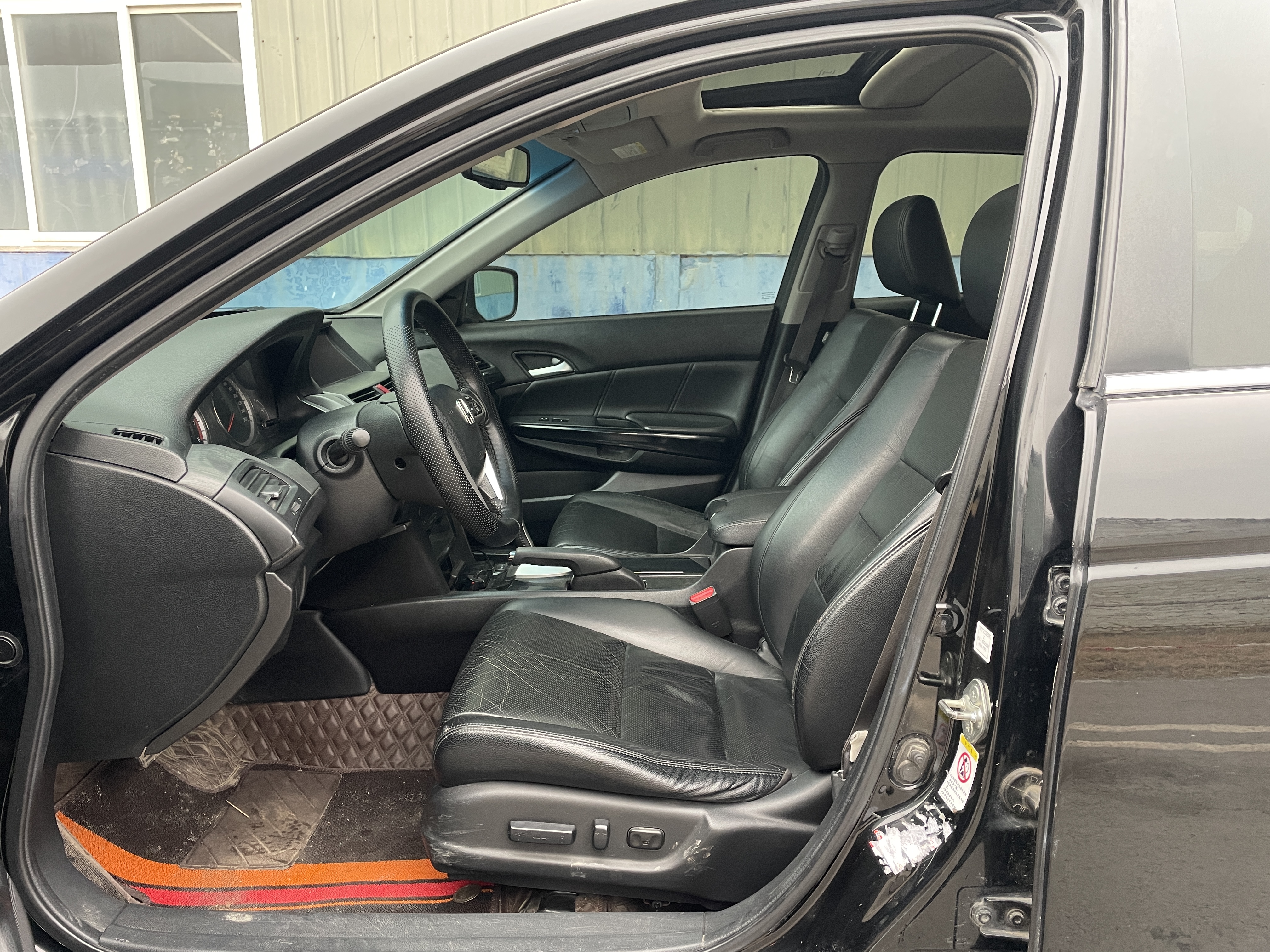 Honda Accord 2012 صورة سيارة #18